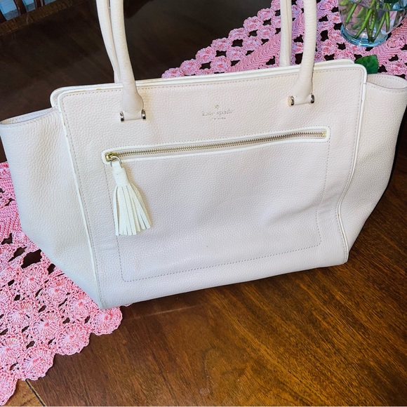 Kate Spade Beige Cream Chester Street Allyn Pebbled Leather Large Tote Purse - Picture 9 of 11